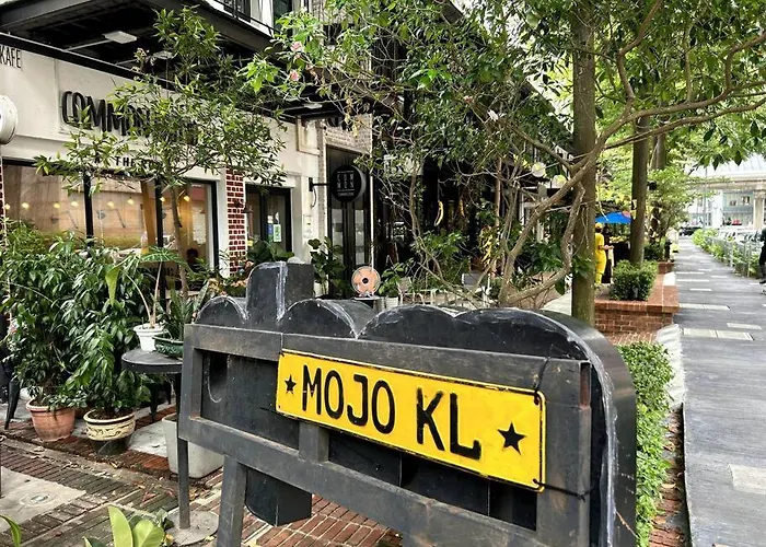 M101 Klcc Kl City King Suites By Livin