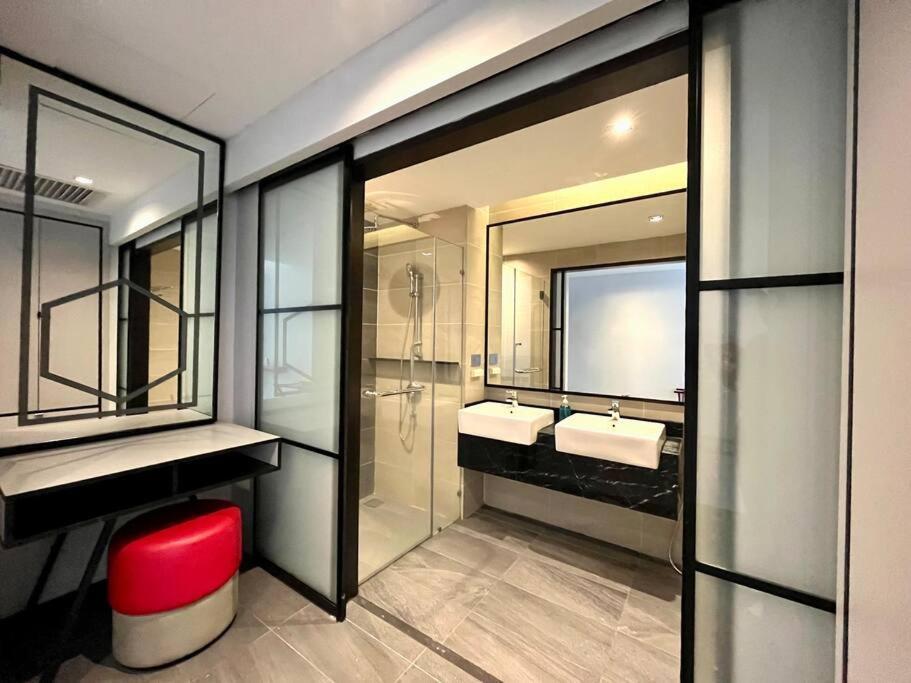M101 Klcc Kl King By Livin